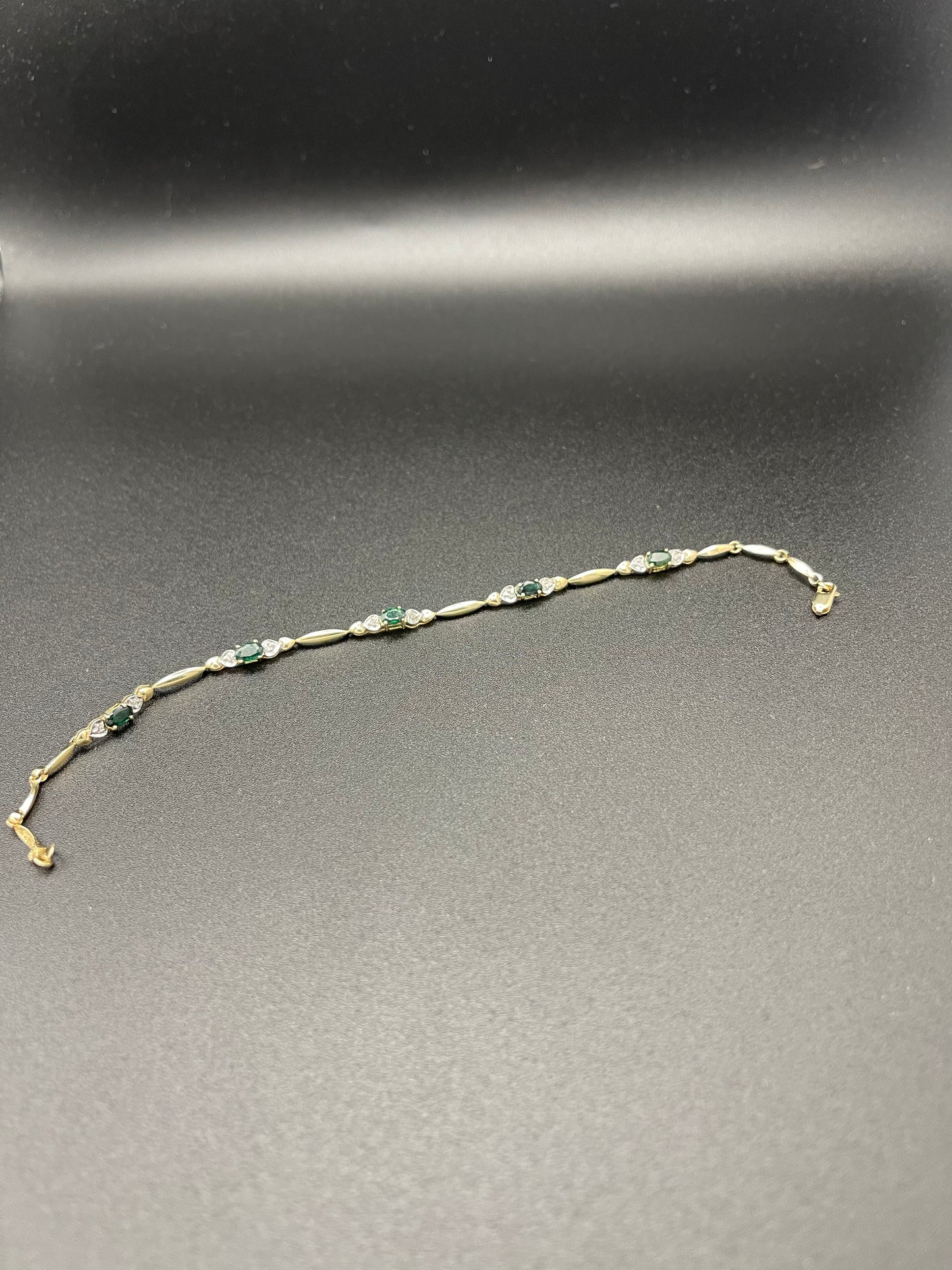 Vintage 10ct Bracelet with Diamonds