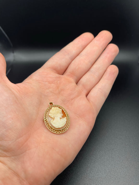 Vintage 9ct Gold Cameo