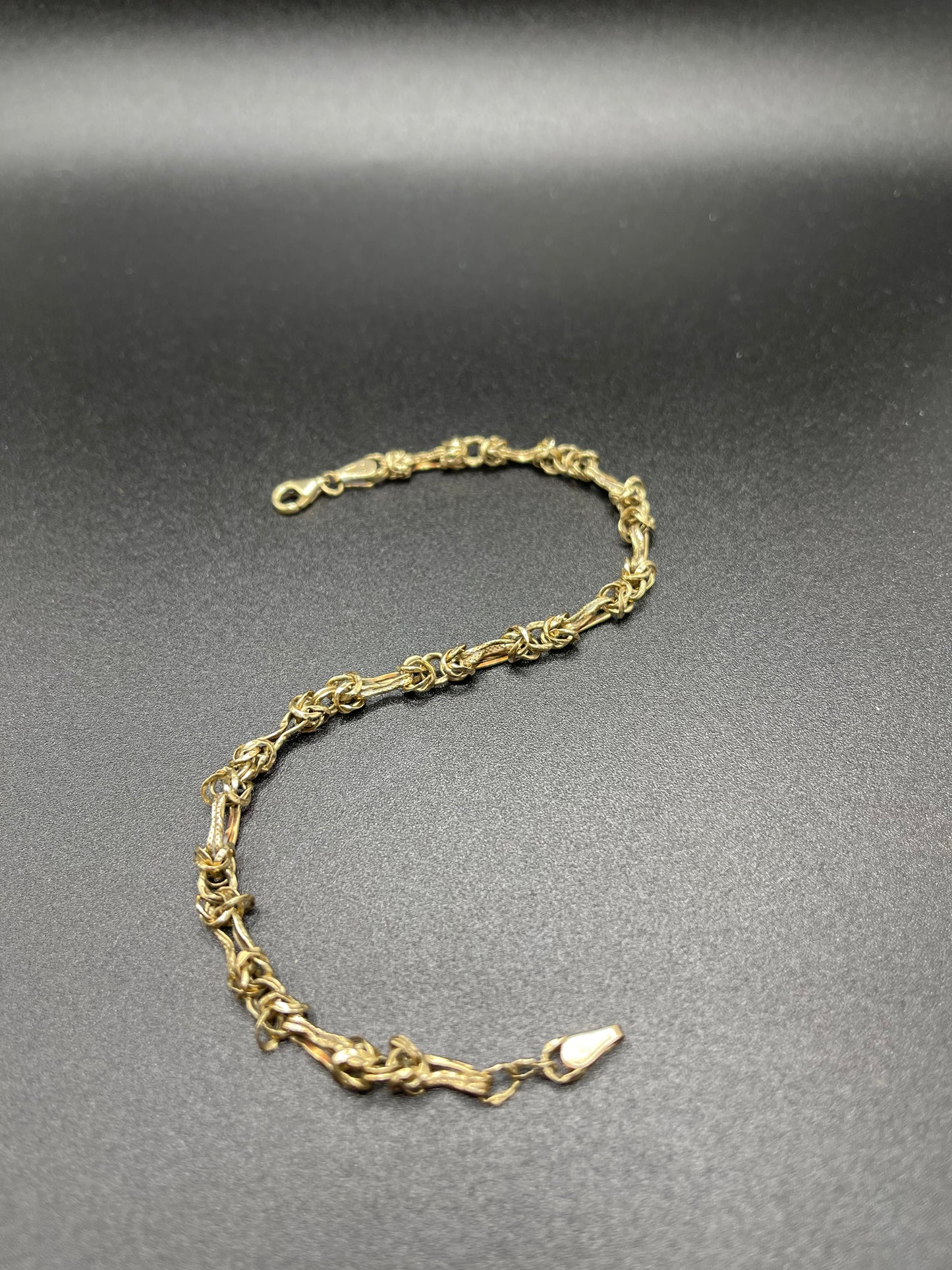 9ct Gold Unusual Italian Bracelet